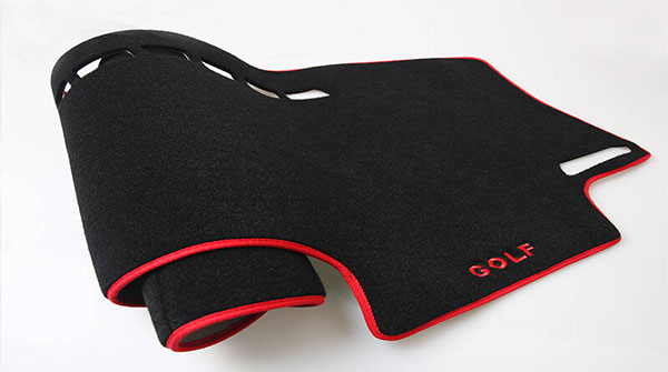 激光切割汽車儀表臺(tái)避光墊， 讓您的愛車夏日更安全！