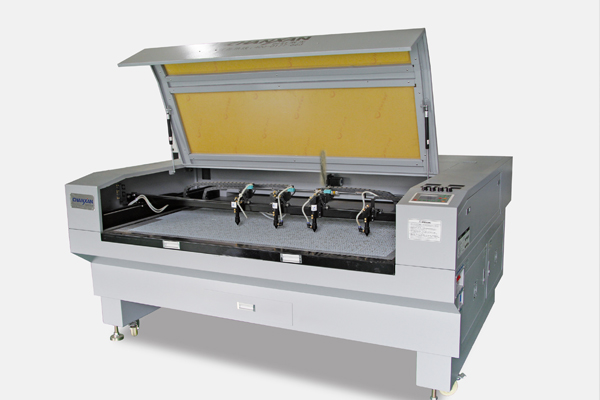 鞋面鞋材下料裁剪設(shè)備—鞋面激光切割機