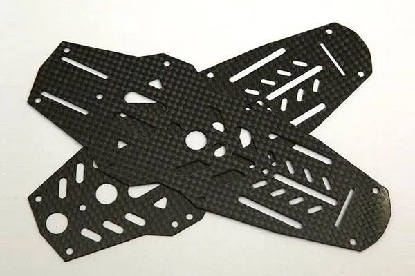 碳纖維復(fù)合材料精密切割機(jī)型—皮秒激光切割機(jī) 碳纖維復(fù)合材料精密切割機(jī)型—皮秒激光切割機(jī)