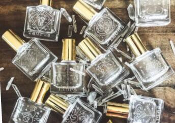 香水瓶激光雕刻機(jī)，屬于你獨特的味道